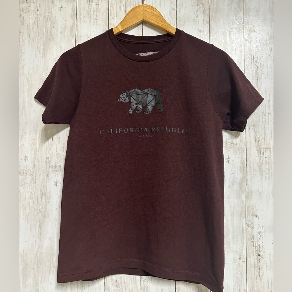 Ring of Fire Burgundy T-Shirt Size M